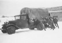  	 ГАЗ-АА. Фото времен Великой Отечественной войны с сайта www.autogallery.org.ru