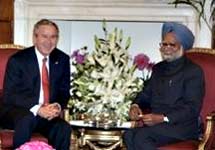 Джордж Буш и Манмохан Сингх. Фото АР