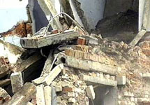 Обломки обрушившегося здания. Фото с сайта www.russianla.com
