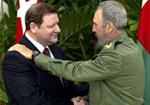 Сергей Сидорский и Фидель Кастро. Фото AFP