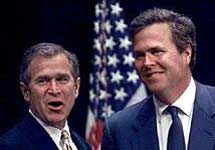 Джордж и Джеб Буш. Фото с сайта ВВС