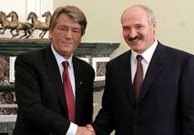 Виктор Ющенко и Александр Лукашенко. Фото с сайта www.proua.com