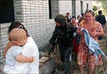 Заложники в Буденновске. Фото с сайта ''Новой газеты''