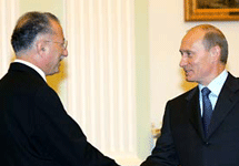 Владимир Путин и Экмеледдин Ихсаноглу. Фото с сайта Newsru.com