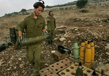 Израильская артиллерия ведет обстрел южного Ливана. Фото АР