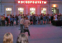 Публичный половой акт в Екатеринбурге. Фото с сайта newsru.com