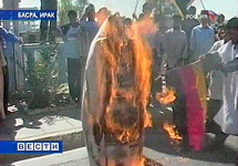 В Басре сожгли чучело Бенедикта XVI. Кадр РТР