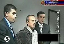 Один из задержанных в Грузии российских военных. Кадр 5 канала украинского ТВ