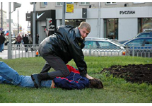 Задержание активистов "России молодой". Фото с сайта движения