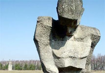 Мемориал на месте концлагеря Саласпилс. Фото с сайта wikipedia.org