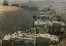 Израильские танки у границы сектора Газы. Фото АР