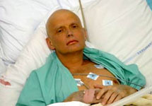Александр Литвиненко в больнице. Фото Wikipedia