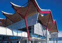 Терминал аэропорта Барахас. Фото с сайта 7-40.com.ua