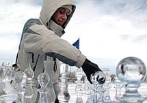 Ледяные шахматы. Фото с сайта og.ru