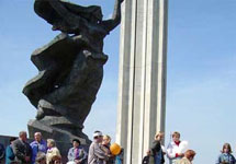 Монумент Победы в Риге. Фото с сайта russianchicago.com