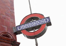 Знак лондонской подземки. Фото с сайта РБК