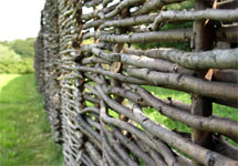 Забор. Фото с сайта skill.ru