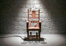 Электрический стул. Фото с сайта membrana.ru