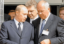 Владимир Путин и Сергей Чемезов. Фото с сайта www.informacio.ru