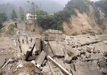 После землетрясения в Китае. Фото Синьхуа/AP