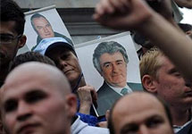 Митинг в поддержку Караджича. Фото AFP
