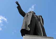 Памятник Ленину. Фото http://www.uralweb.ru