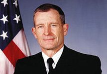 Деннис Блэр. Фото с сайта navy.mil