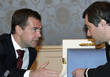Дмитрий Медведев и Владислав Сурков. Фото ''Комсомольской правды''
