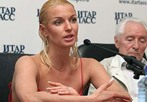 Анастасия Волочкова. Фото с сайта www.polygamist.narod.ru