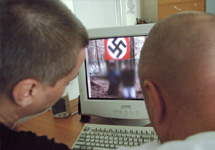 Нацистский ролик в Интернете. Фото Newsland.Ru