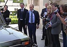 Владимир Путин и его ''Нива''. Кадр телеканала ''Вести24''