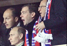 Владимир Путин и Дмитрий Медведев. Фото Life News