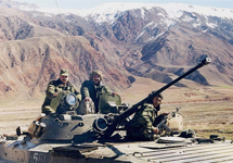 Российские военные в Таджикистане. Фото avkamen.narod.ru