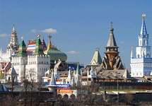 Измайловский кремль и "Вернисаж". Фото Алексея Слизкова с сайта mosday.ru