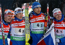 Олимпийская сборная России по биатлону. Фото sports.ru