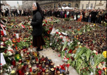 Траур в Варшаве. Фото BBC.