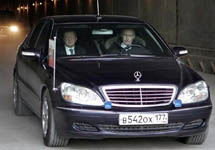 Владимир Путин за рулем автомобиля. Фото с сайта www.enciclopedia.vodila.ua