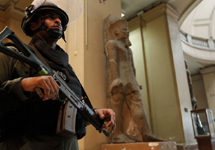 Солдат египетского спецназа. Фото с сайта www.daypic.ru