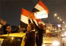 Египтяне радуются отставке Мубарака. Фото Life.Com