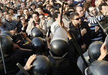 Беспорядки в Ливии. Фото с сайта www.i.obozrevatel.com