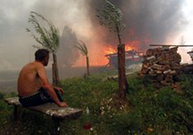 Пожар в деревне. Фото с сайта www.inright.ru  
