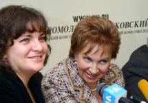 Пресс-секретарь Мосгорсуда Анна Усачева и председатель суда Ольга Егорова. Фото с сайта Мосгорсуда