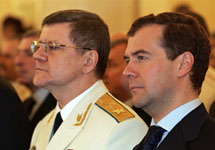 Дмитрий Медведев и Юрий Чайка. Фото: Виктор Чернов/Russian Look