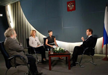 Интервью Дмитрия Медведева российским и грузинским СМИ. Фото пресс-службы президента