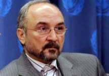 Мохаммад Хазаи. Фото с сайта www.iran.ru