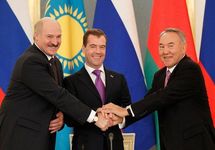 Александр Лукашенко, Дмитрий Медведев, Нурсултан Назарбаев. Фото с официального сайта президента России