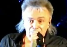 Константин Кинчев на концерте. Кадр из видеоролика