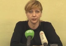 Ирина Халип на пресс-конференции. Кадр видеосъемки "Наша Ніва"