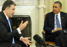 Михаил Саакашвили и Барак Обама. Фото с сайта ВВС