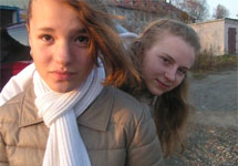 Дарья и Анна, избившие Лену Сухорукову. Фото: ВКонтакте